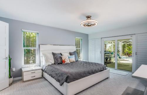 Yacht Club House | Smiles and Sunshine