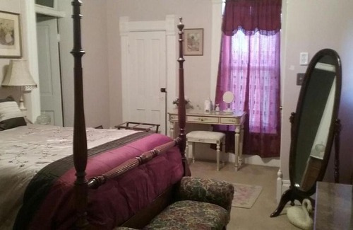 Smithville Bed & Breakfast | Smithville Historical Museum and Inn