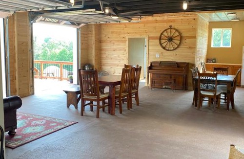 Sevierville Other | Smoky Hollow Outdoor Resort Covered Wagon