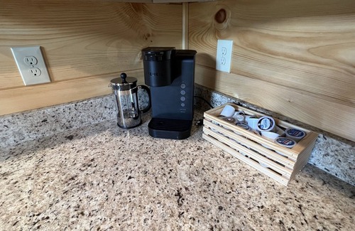 Cosby Cabin | Smoky Mountains Cabin w/Hot Tub & Cozy Fireplace