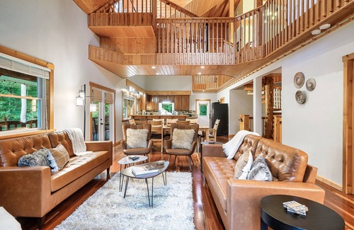 Cosby Cabin | Smoky Mtn Outdoor Oasis: Spa Hot Tub, Firepit, EV, Games & Luxe Lounge Deck