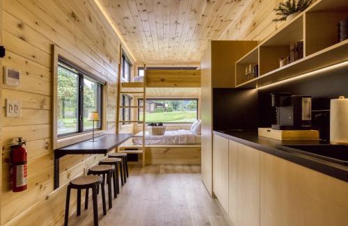 Cosby Ski Chalet | Smoky Nook Soak and Smores Getaway