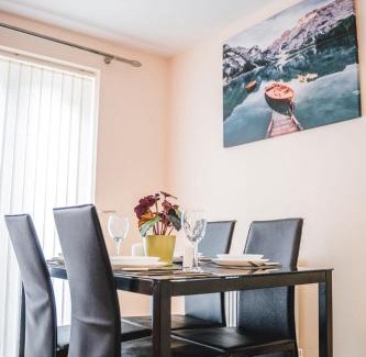Darnall House | Snapos Apartments - Tudor Close
