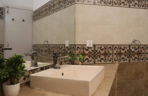 Kohistan Cabin | Snow Crest Lodges