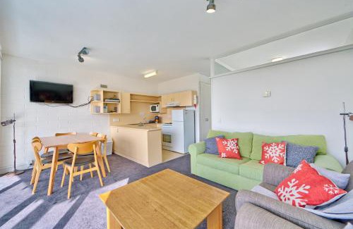 Falls Creek Apartment | Snow Ski Apartments 18