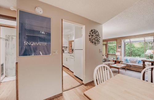 Glacier Condo | Snowater Condo #84 - Sauna - Soaker Tub - F/P