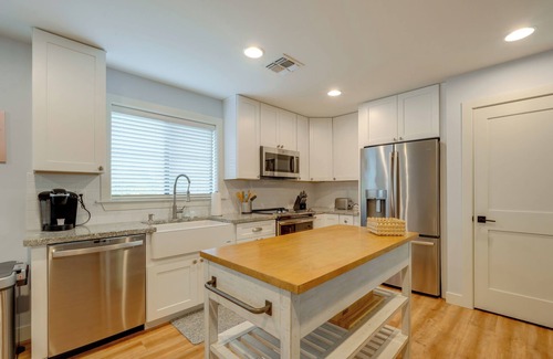 Tempe Apartment | Snowbird Haven! 8 Mi to ASU & Dtwn Tempe