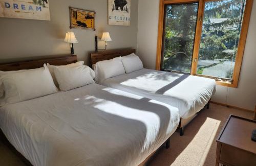 Mammoth Lakes House | Snowcreek Resort Vacation Rentals 733 Fairway Circle