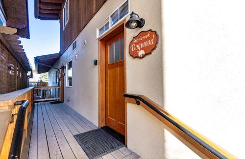 Leavenworth House | Snowcreek Suite - Dogwood - Hot tub - Kitchenette