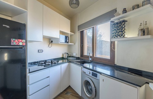 Kfardebian Apartment | Snowfall Escape 24hr Electricity