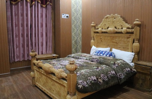 Malam Jabba Hotel | Snowland Hotel and Restaurant