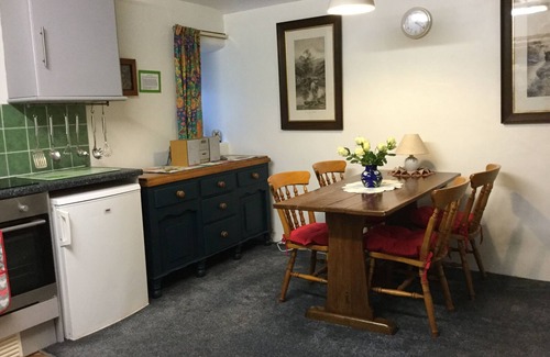 Gallt Y Foel Cottage | Snug, centrally Cottage With Enviable Lake and Snowdon Massif Views.