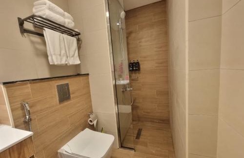 Abu Dhabi Apartment | Snug Studio Near Cleveland Clinic & Downtown