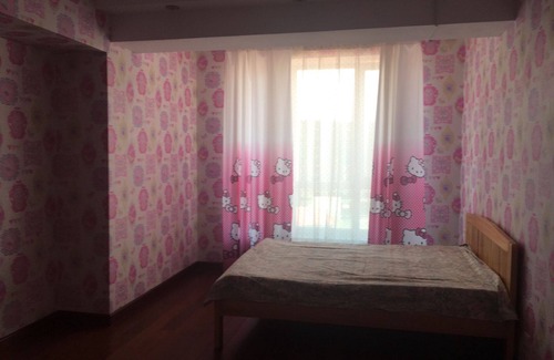 Downtown Ulaanbaatar Apartment | So close to downtown, 7 min walk to Shangrilla, Large rooms with private baths