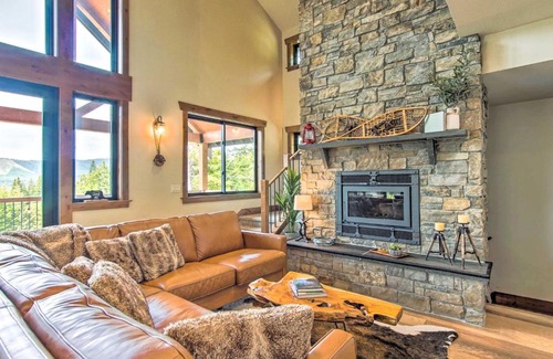 Ronald House | Soak, Night Ski and Explore! Cle Elum Mtn-View Cabin