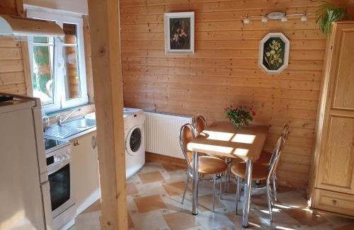Sobieszow Apartment | Sobieszów APARTAMENT BASIA Zielone Wzgórze -Willa Tosia