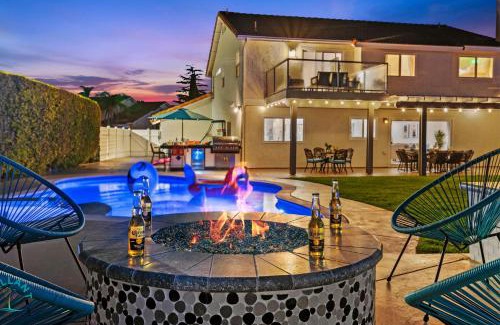 Mira Costa House | SoCal Gem Pool, Spa, Games, and Scenic Views