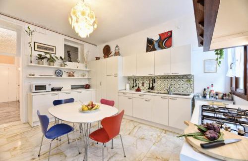 Castello Apartment | Soderini Splendor: First Floor Palazzo Charm at Castello Square