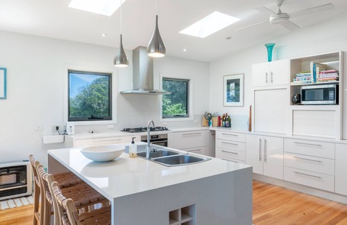 Mollymook Beach House | Softlanding ~ The perfect holiday home to land next to Mollymook Beach!