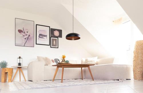 Rust Apartment | Sohana Lifestyle Apartments I Leilani's & Saskia's Home I Rust