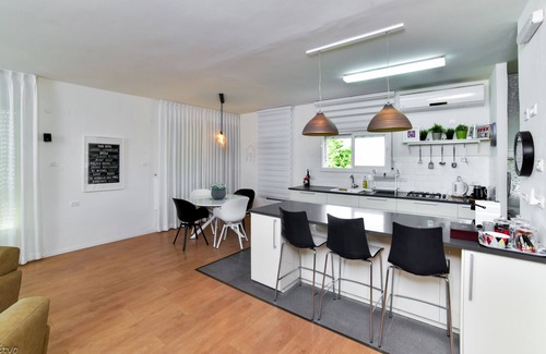 Nahariya Apartment | Sokolov 35 Boutique Apartment