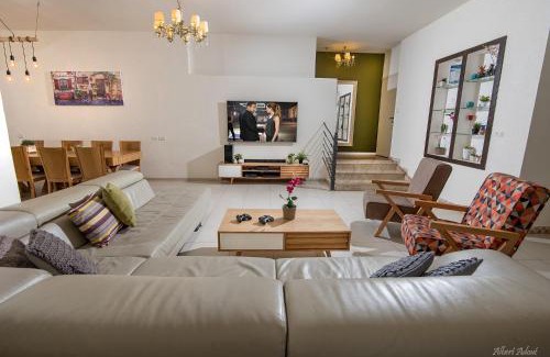 Ein Ya'akov Villa | SOL Villa Loca