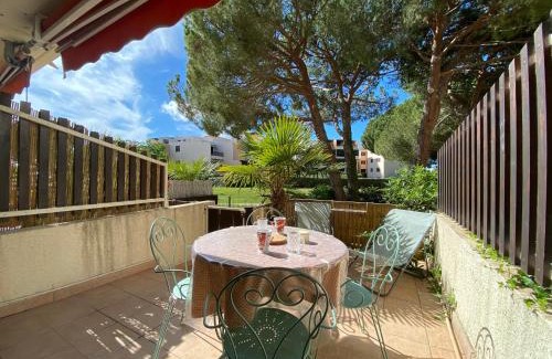 Le Grau-Du-Roi Apartment | Sol-y-Days Los Amigos, Studio 4 couchages en rez-de-jardin, avec grande terrasse et parking, à 250m de la plage