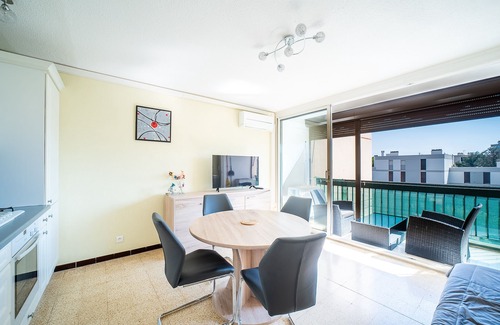 Saint-Cyprien Plage Apartment | Soleil et Mer - Appt climatisé proche plage