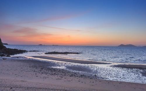 Byeonsan House | Soleiview Spa Pension and Resort