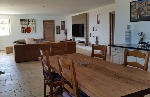 Sari-Solenzara House | Solenzara. Villa with pool 250 m from the sea (5 to 10 people)