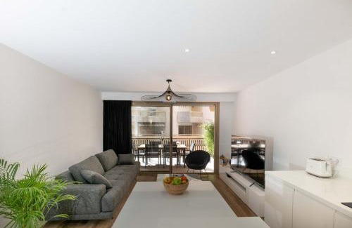 Juan-les-Pins Apartment | Somptueux appartement 20m plages avec vue mer