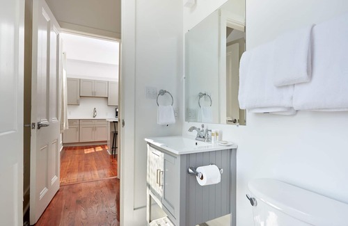 Faubourg Delachaise Apartment | Sonder at Delachaise Row