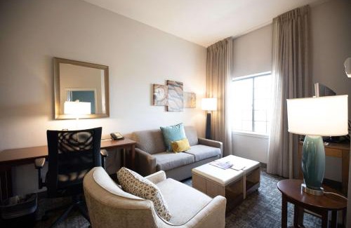 Highlands - Perkins Hotel | Sonesta ES Suites Baton Rouge University at Southgate