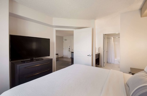 Reno/Tahoe Airport Hotel | Sonesta ES Suites Reno