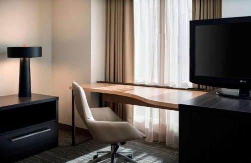 South Scottsdale Hotel | Sonesta ES Suites Scottsdale Paradise Valley