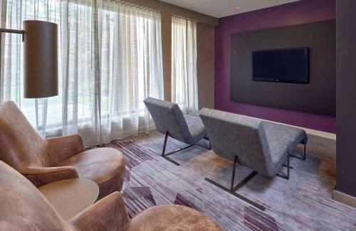 Miami Lakes Hotel | Sonesta Select Miami Lakes