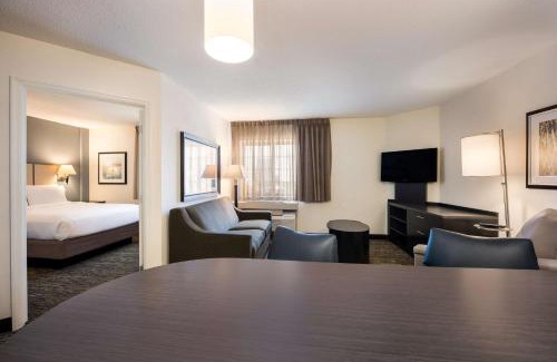 North Mountain Hotel | Sonesta Simply Suites Phoenix Glendale