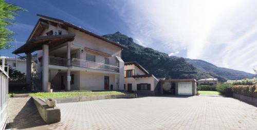 Pont-Saint-Martin Apartment | Sonia Holiday Home - Camera Susan