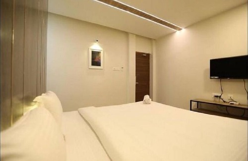 Kuilapalayam Hotel | Soorya Beach Resort