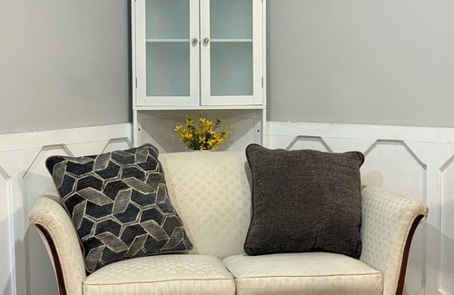 Pharr Condo | Soothing Modern condo with AC in Pharr - Perfect for a getaway