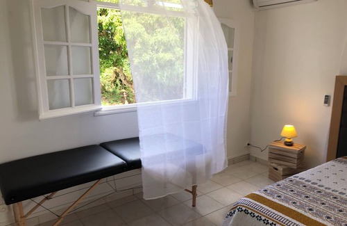 Les Abymes House | Sopraia Lodge Jacuzzi - Nature & Peace