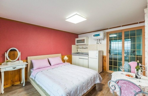 Yeongdeok House | Sora Pension