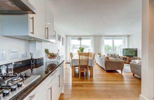 Malmesbury House | Sorrel House - stunning lakeside family home with very comfortable beds and dog friendly, free spa access