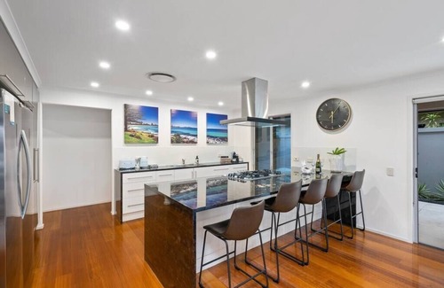 Sorrento House | Sorrento Waterfront Retreat & Pool