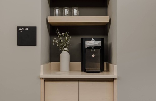 Logan Square Apartment | Sosuite 1bed Apt w Roof Deck, Gym, Laundry