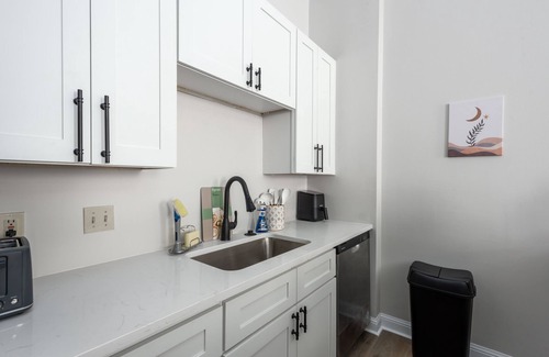 St. Louis Apartment | Soulard Gem-Cozy APT- Walk to Downtown STL! WIFI
