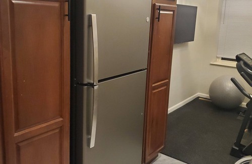 Soulard Apartment | Soulard King 1BR - Personal Gym and Sauna Oasis