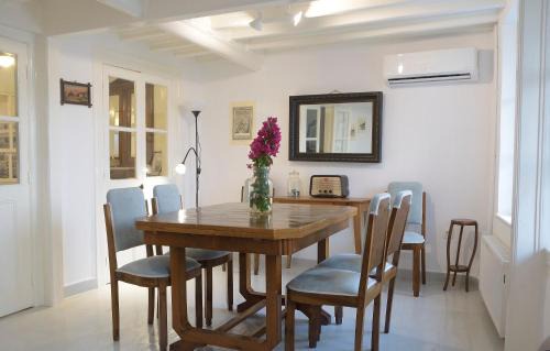 Plomari House | Soultana's Antique House