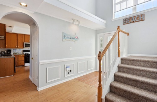 Brigands' Bay House | Soundfront Getaway w/Hot Tub – Dog Friendly