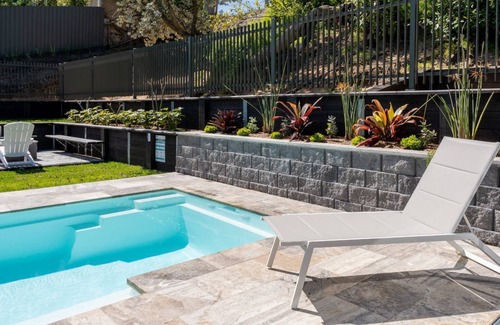 Culburra Beach House | Sounds by the Sea – Inground swimming pool, fire pit, games area